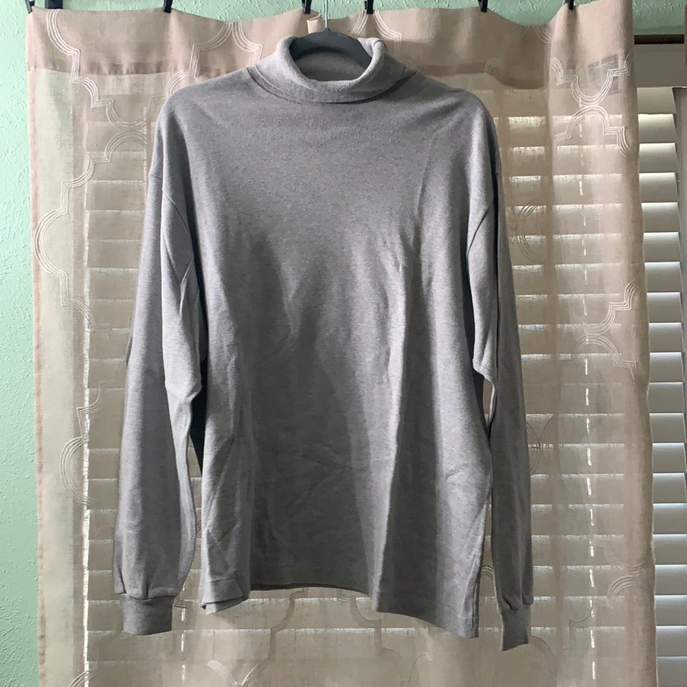 gray turtle neck tshirt